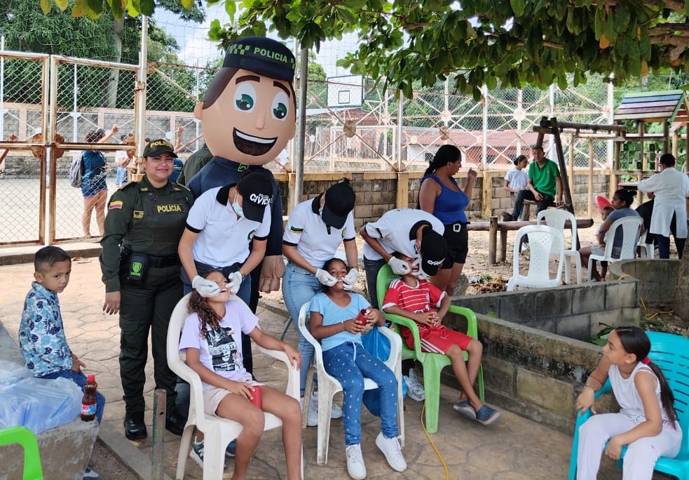 En Buenavista, Policía realiza brigada de salud mostrando su parte más humana