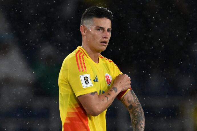 “Por una huevonada nos hacen el gol”: James Rodríguez tras la derrota de Colombia